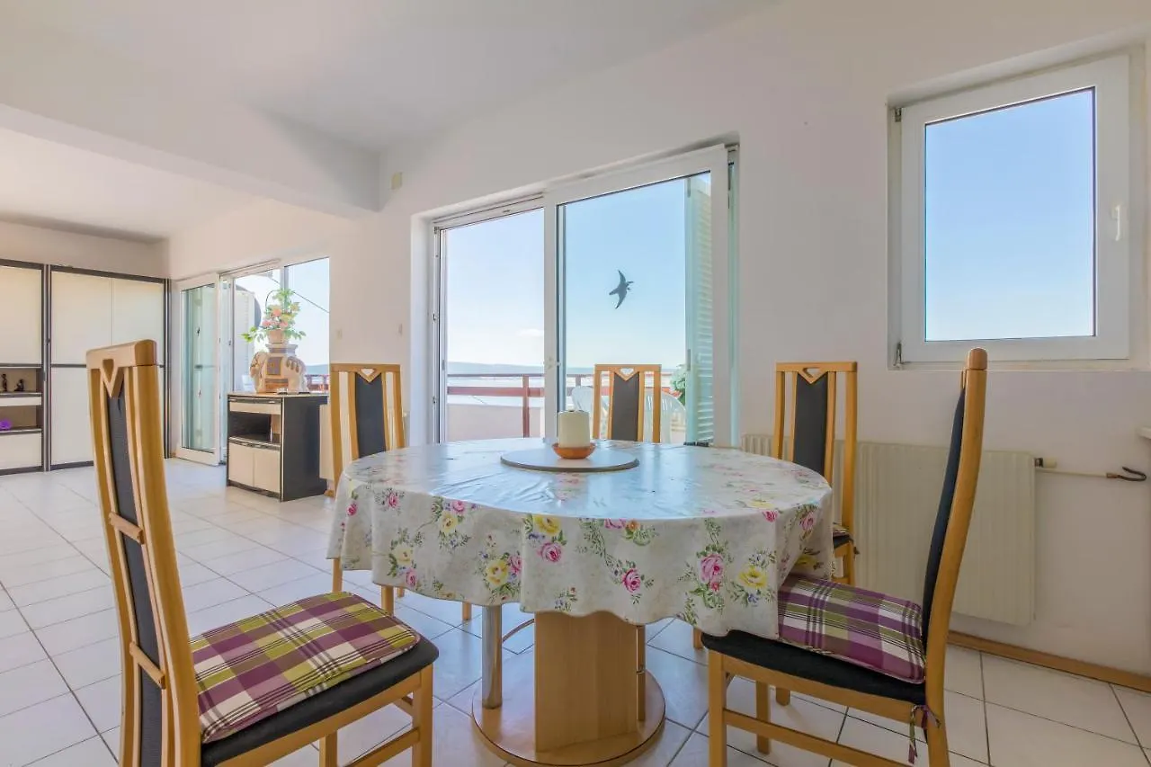 Apartment Apartmani Goga Dramalj